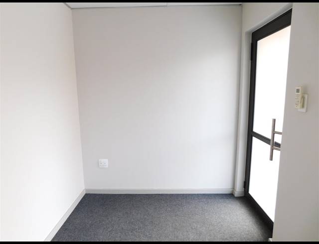 122M² OFFICE TO LET IN RANDPARK RIDGE